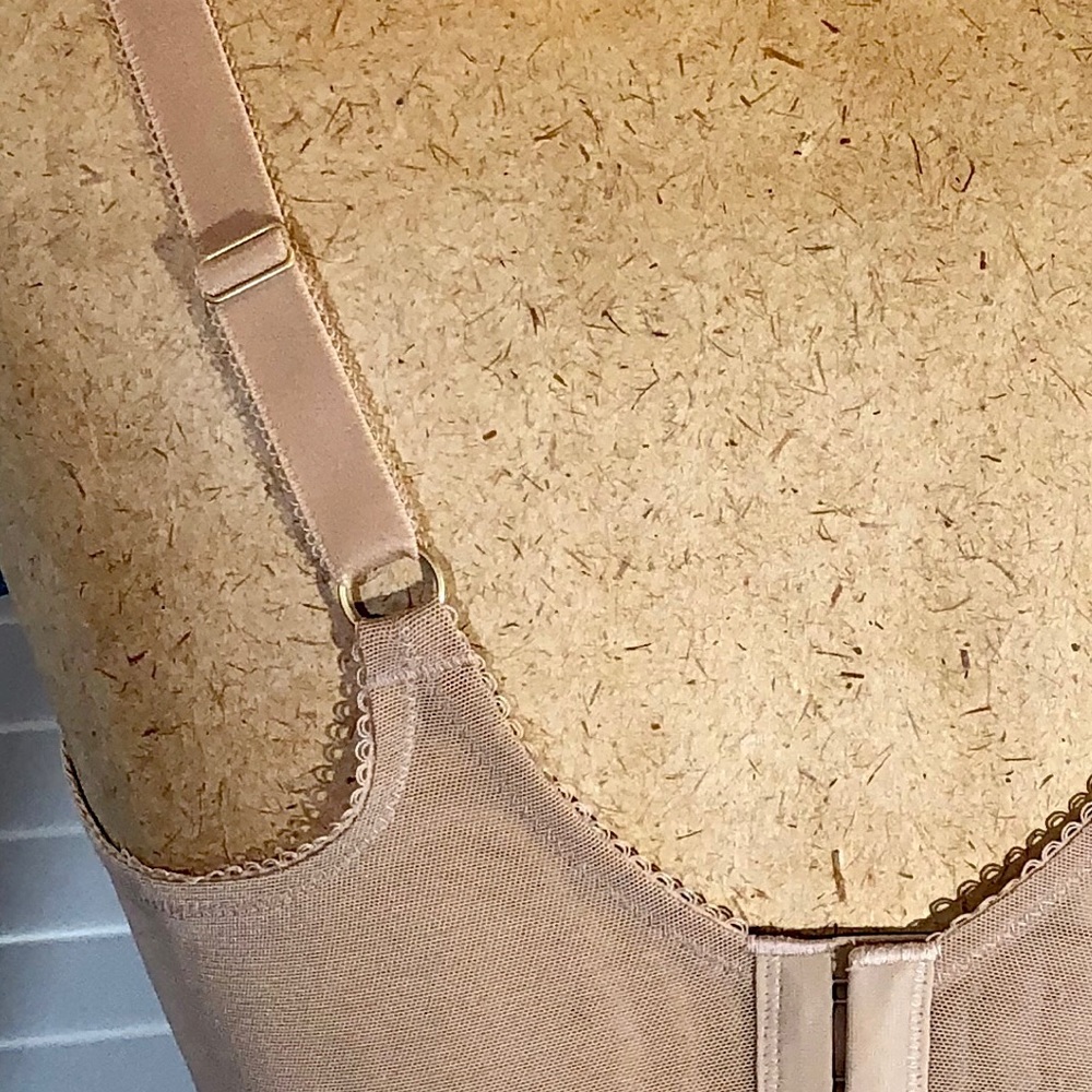 NWT VANITY FAIR bra 36DD cream non padded no poke - Picture 4 of 14